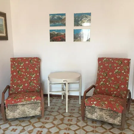 58 Viale Cristoforo Colombo Appartement